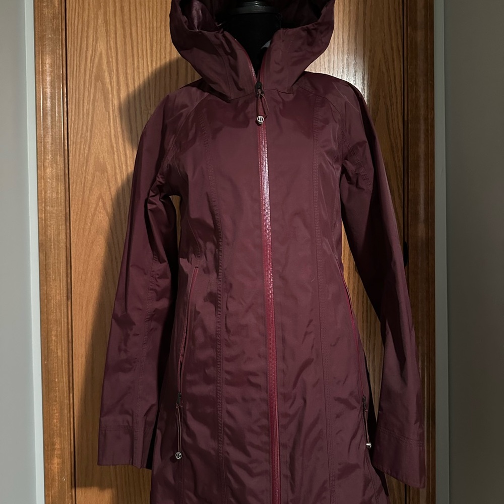 Lululemon Women's Hooded Burgundy Raincoat